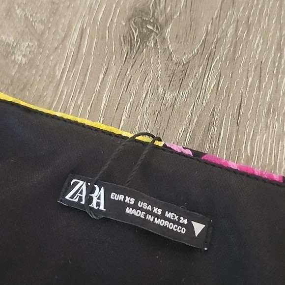 NEW! ZARA Long Sleeve Vibrant Floral Sweetheart Neckline Crop Top XS - Picture 4 of 11